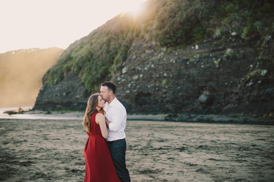 Bethells beach engagement photographer