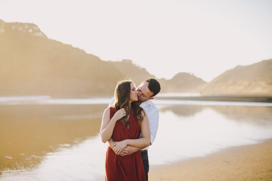 Bethells beach engagement photographer