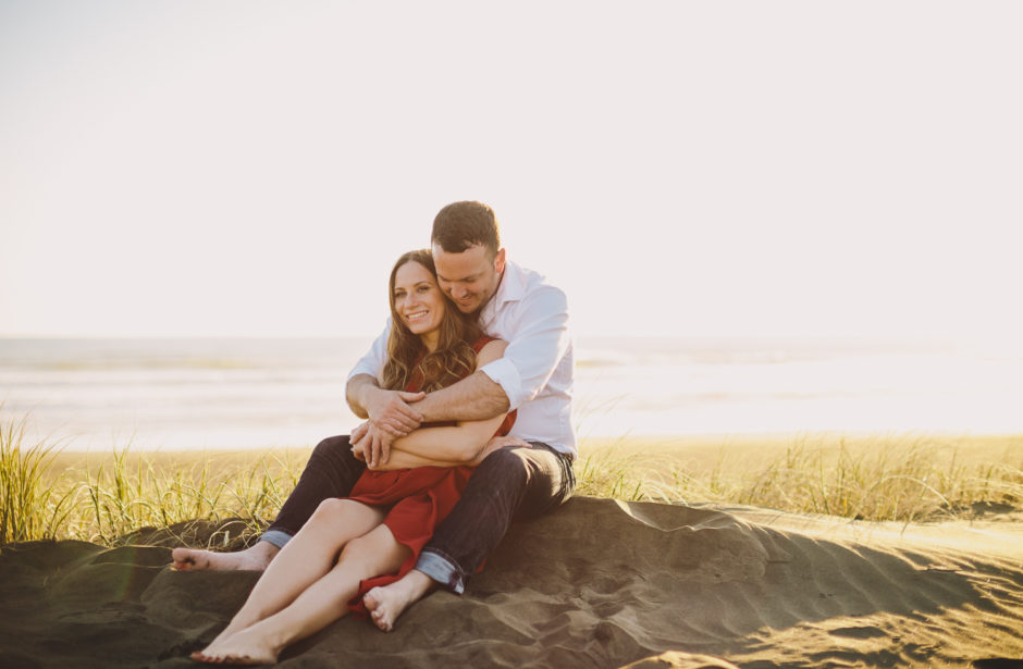 Bethells beach engagement photographer