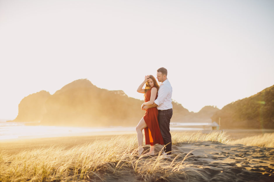 Bethells beach engagement photographer