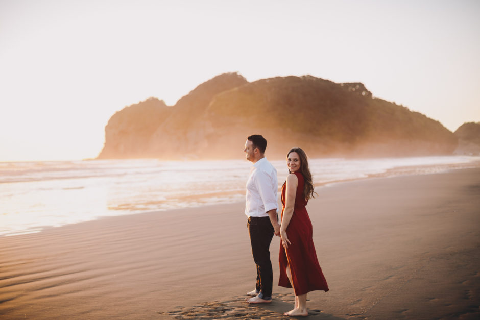 Bethells beach engagement photographer