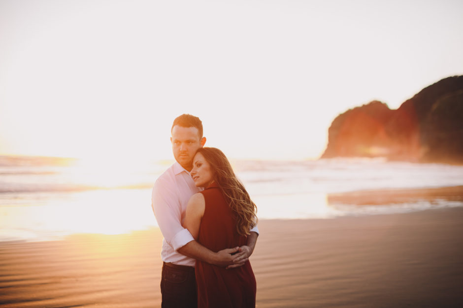 Bethells beach engagement photographer